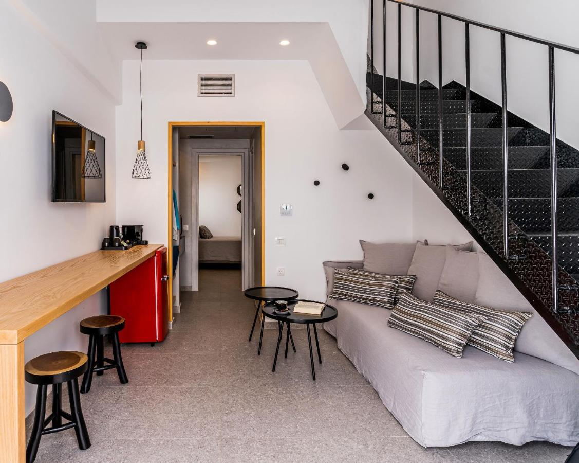 Hippocampus Hotel Kamari  Bagian luar foto