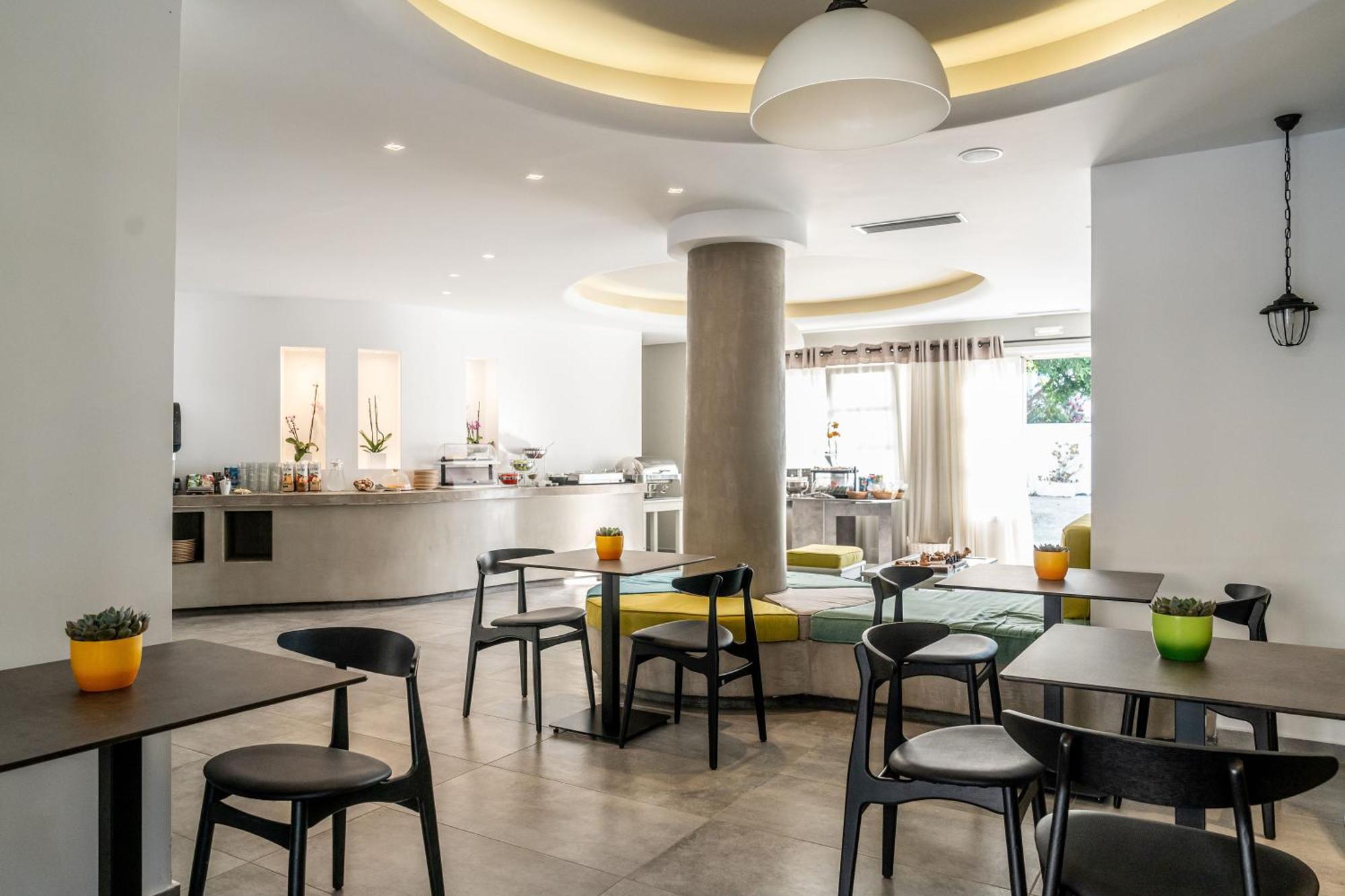 Hippocampus Hotel Kamari  Bagian luar foto